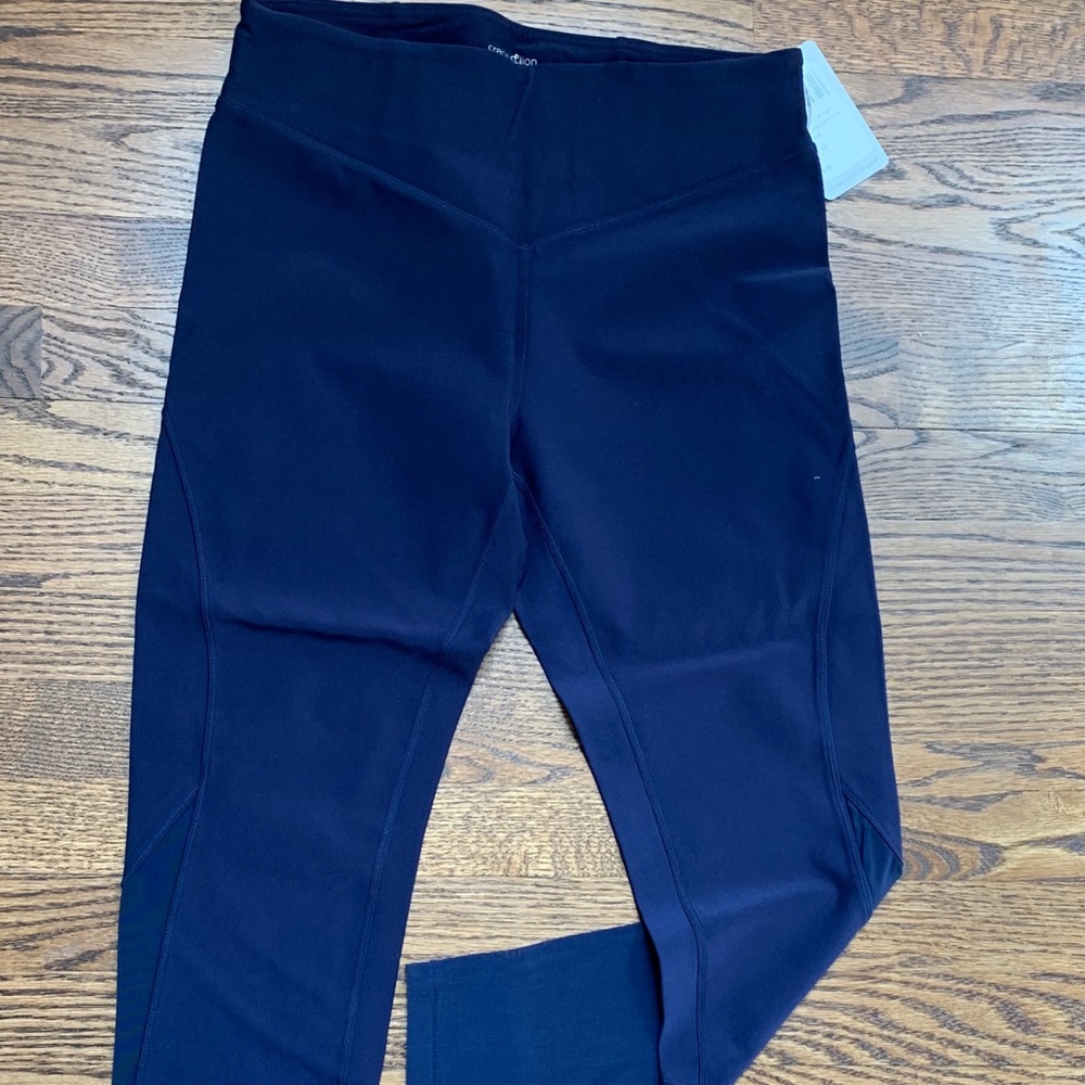 Crane and Lion Cropped Legging
